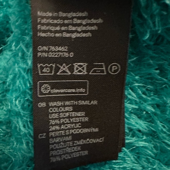 Divided H&M Fuzzy Sweater Size Large Long Sleeves - Picture 4 of 4